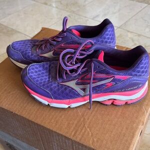 Women's Mizuno Wave Inspire 12 Running Shoes Sz W9